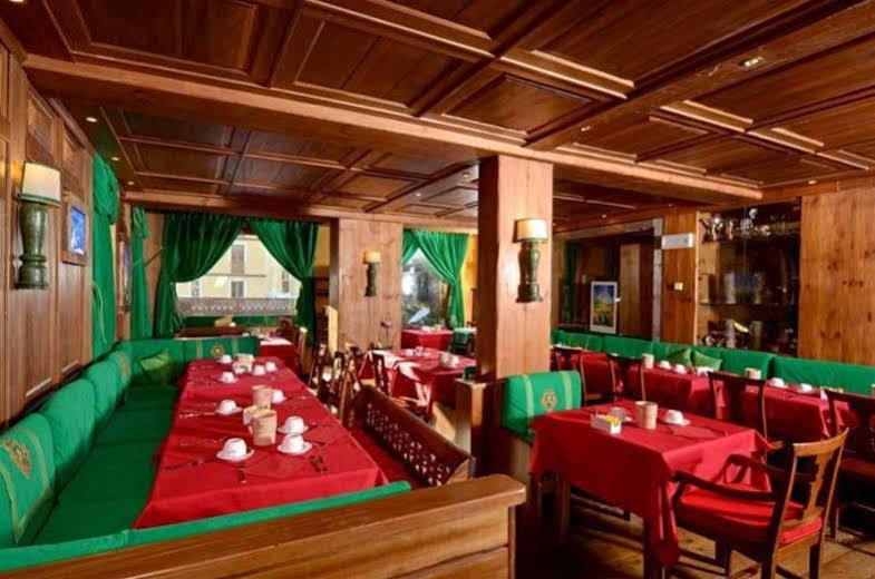 Hotel Punta Maquignaz Breuil-Cervinia Εξωτερικό φωτογραφία